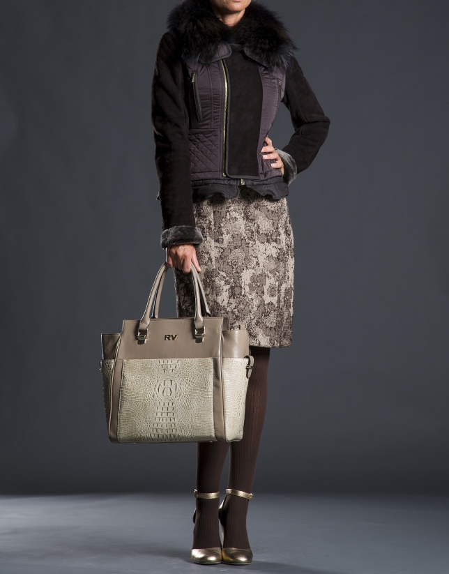 Smooth leather Patrick bag with embossed alligator 