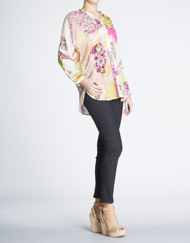 Floral print V-neck silk blouse 