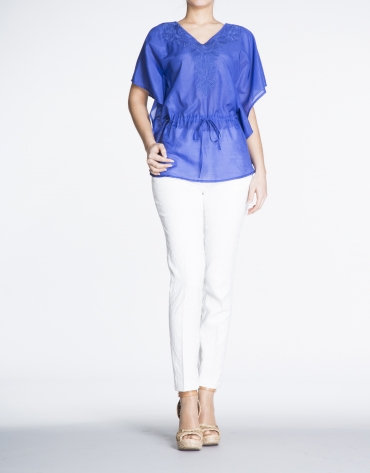 Klein blue loose blouse with embroidered leaves