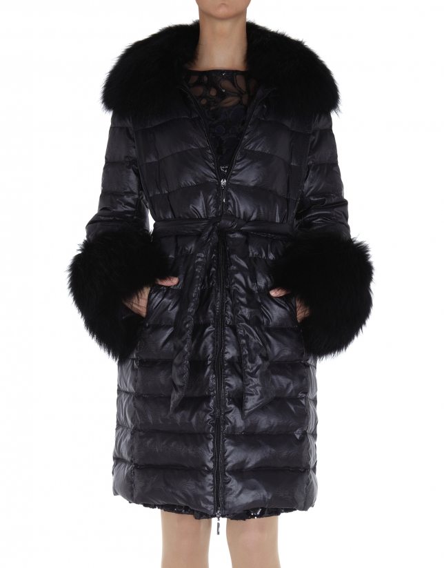 Long black ski jacket with fur collar and cuffs 