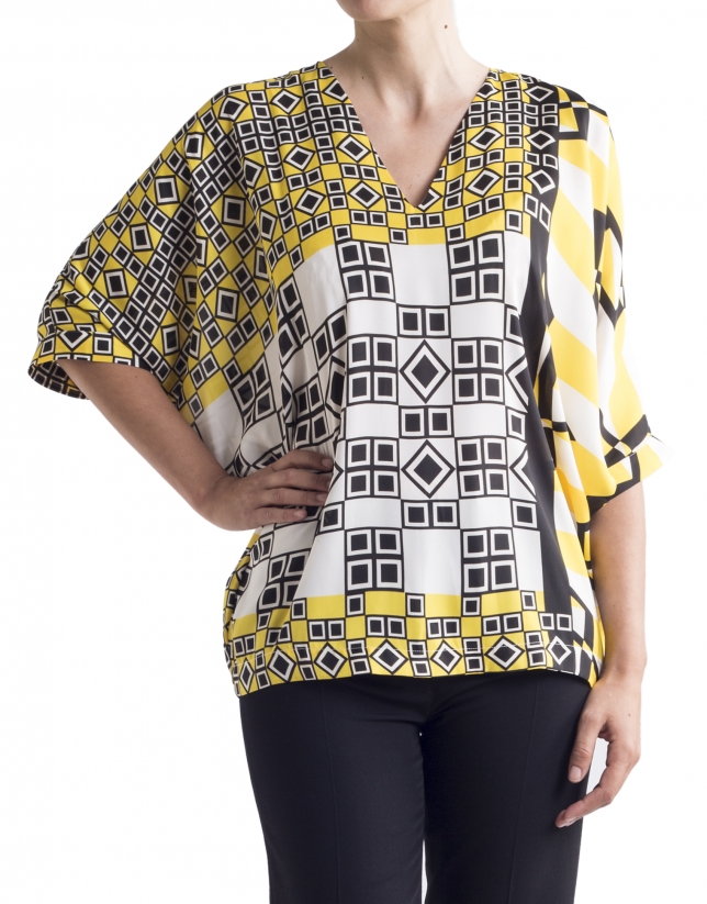 Yellow geometric print loose shirt