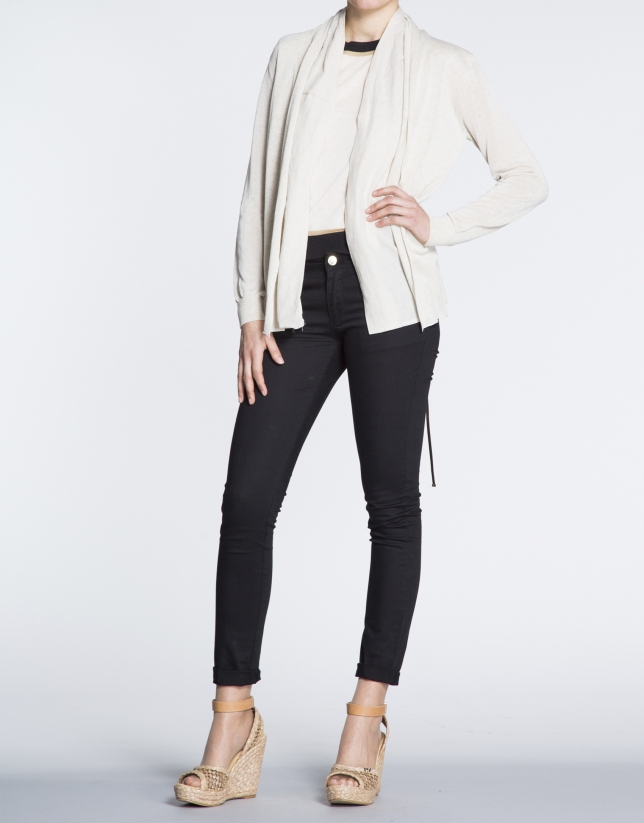 Ivory sweater with inside collar
