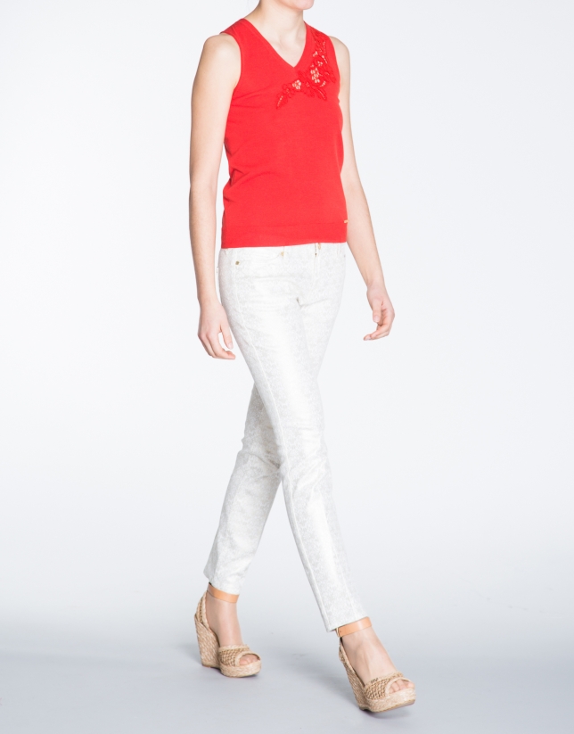 Geranium red V-neck top with embroidery 