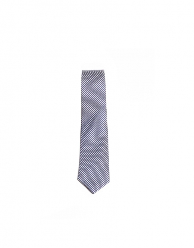 Wide striped tie 