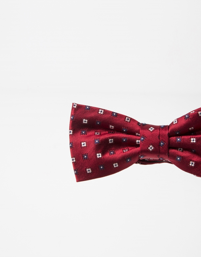 Red bowtie with beige microprint