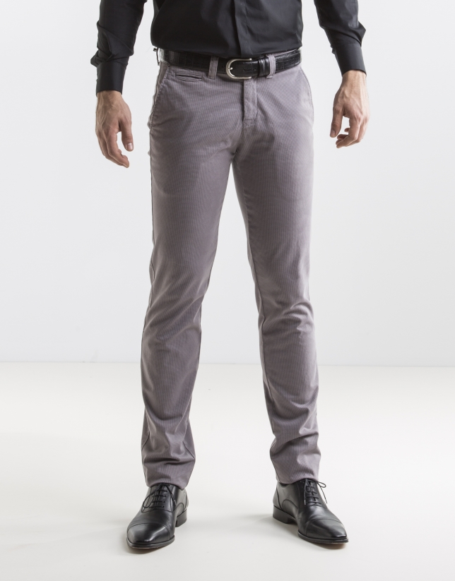 Pantalón sport estampado gris claro