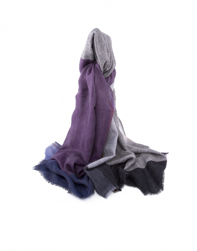 Gray and violet scarf 