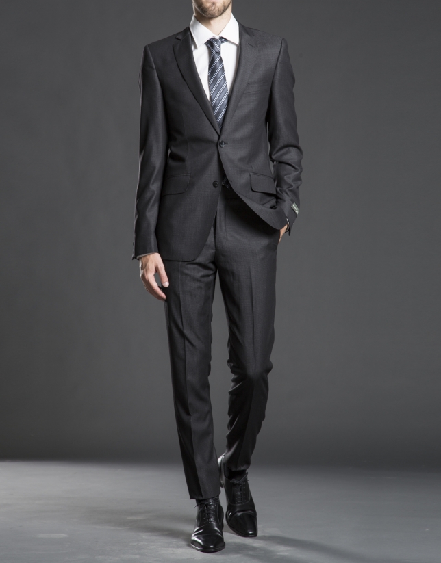 Slim fit, gray micro design suit