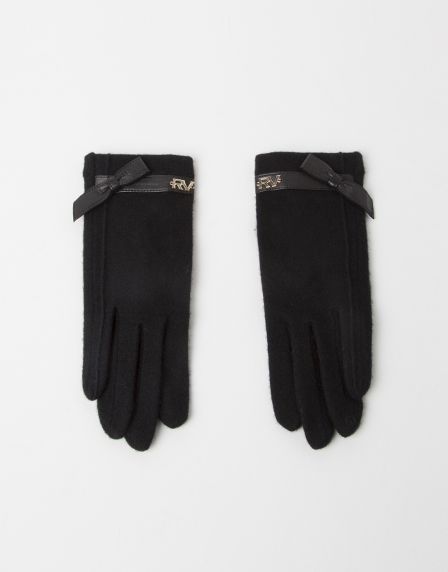 Black wool gloves