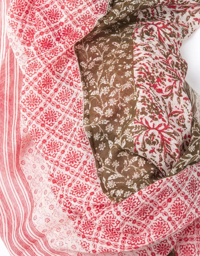 Red print scarf 