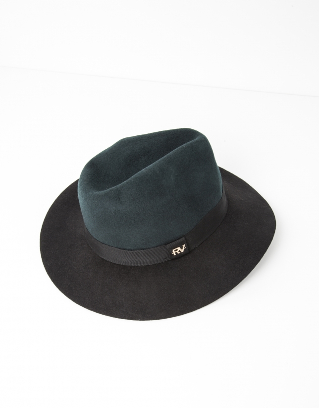 Sombrero bicolor verde y negro