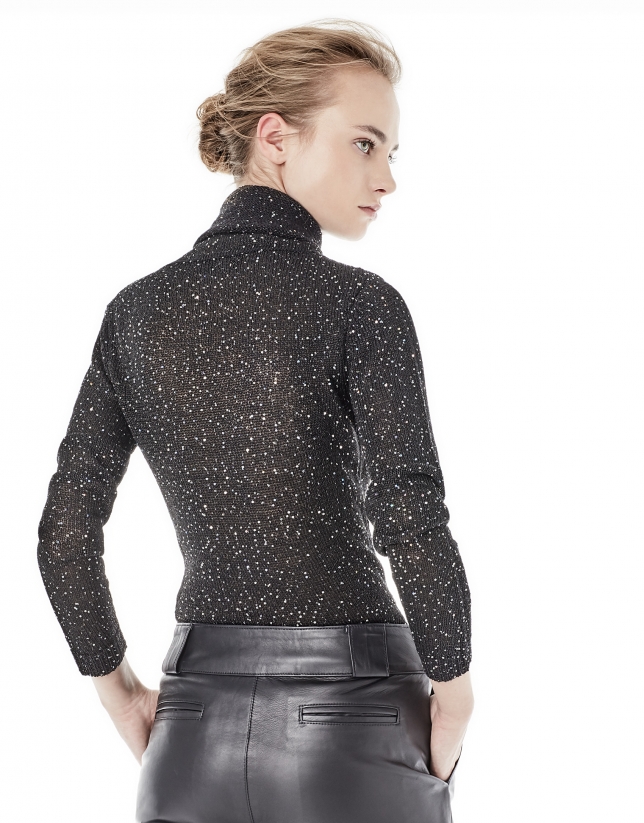 Black knit top with sequins 