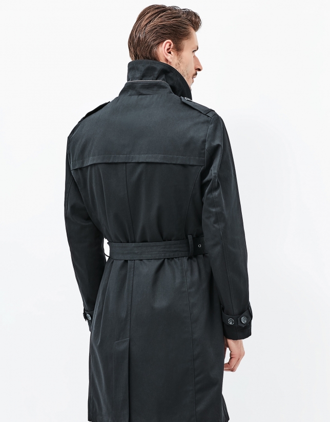 Black belt raincoat 