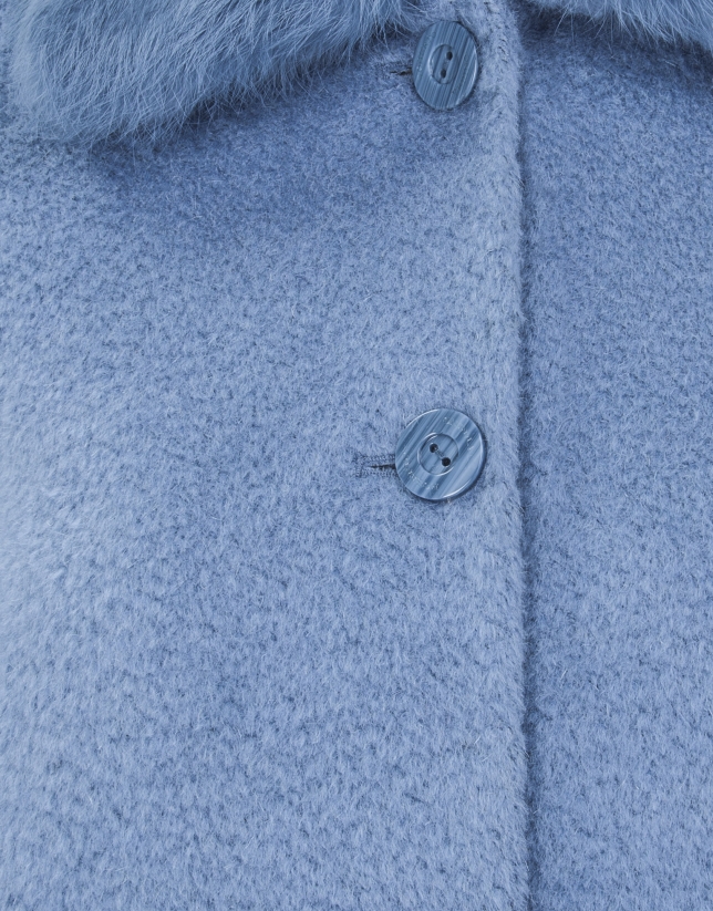 Abrigo corto azul claro