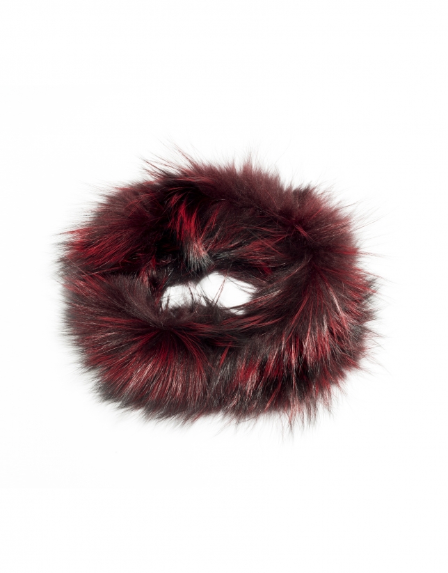 Burgundy fox fur collar