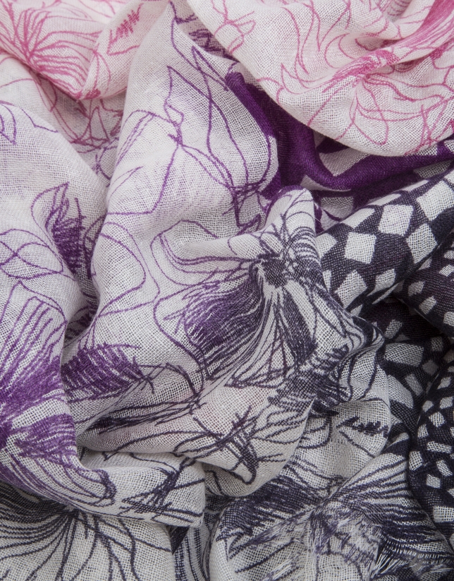 Black and pink geometric print shawl