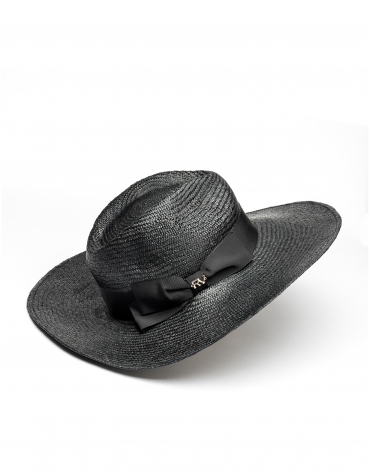 Wide-brim raffia hat