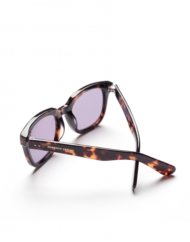 Brown tortoise square plastic sunglasses