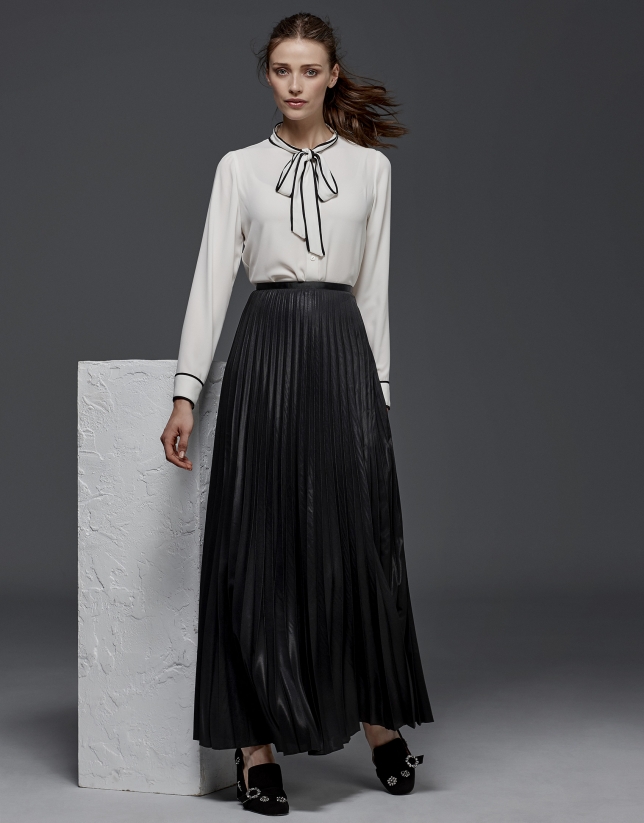 Long pleated party skirt