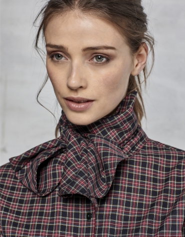 Plaid shirt with bow