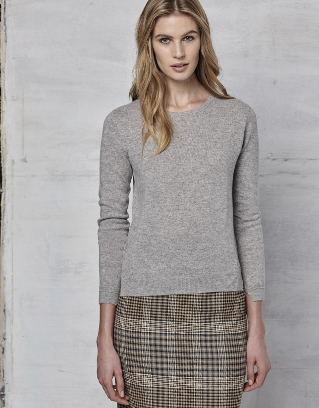 Silver gray wool/cashmere sweater