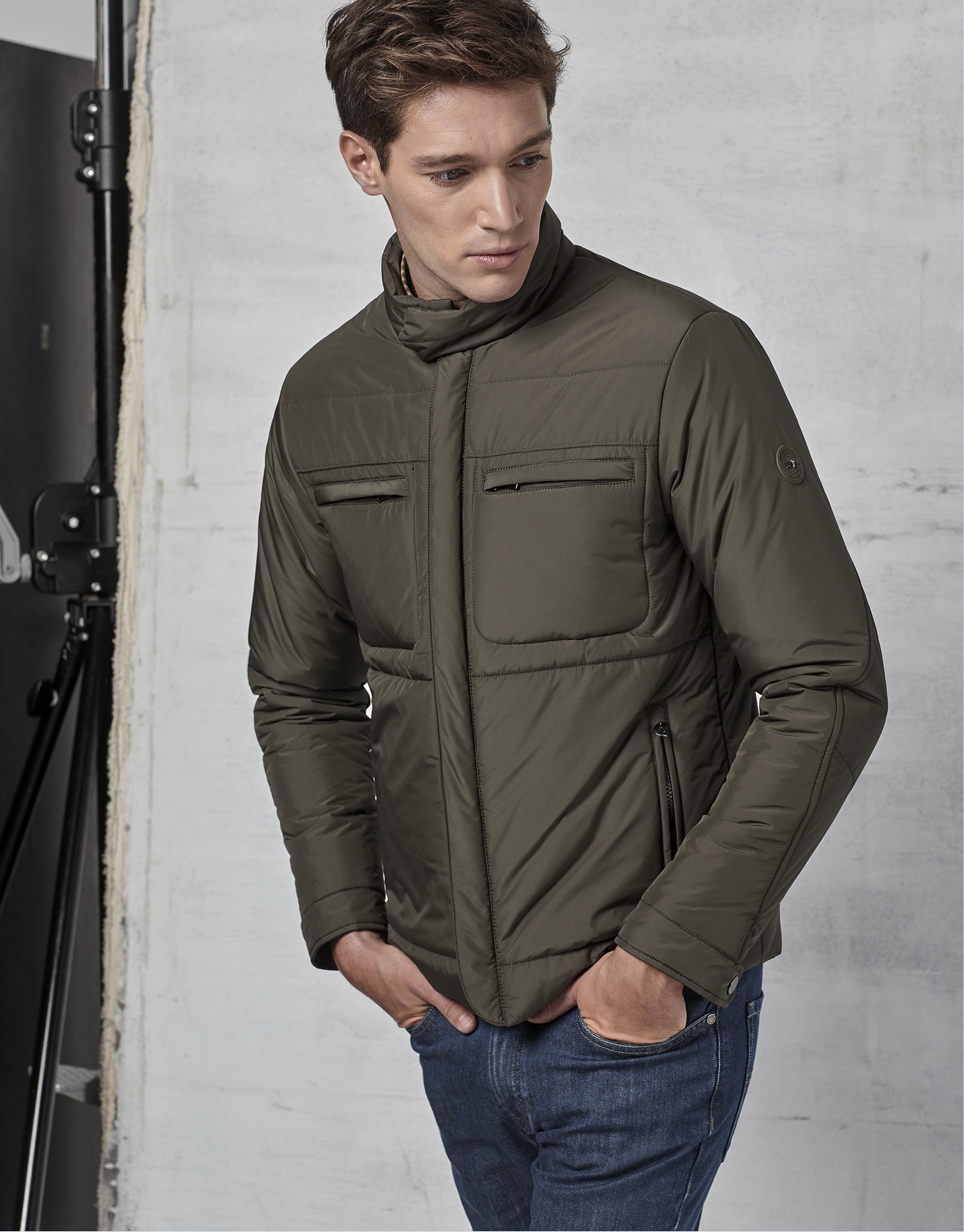 Khaki windbreaker without hood - Man - AW2017 | Roberto Verino