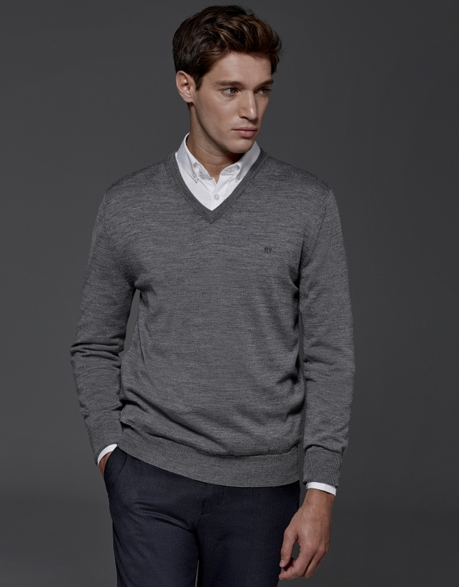 Grey wool sweater with V neck