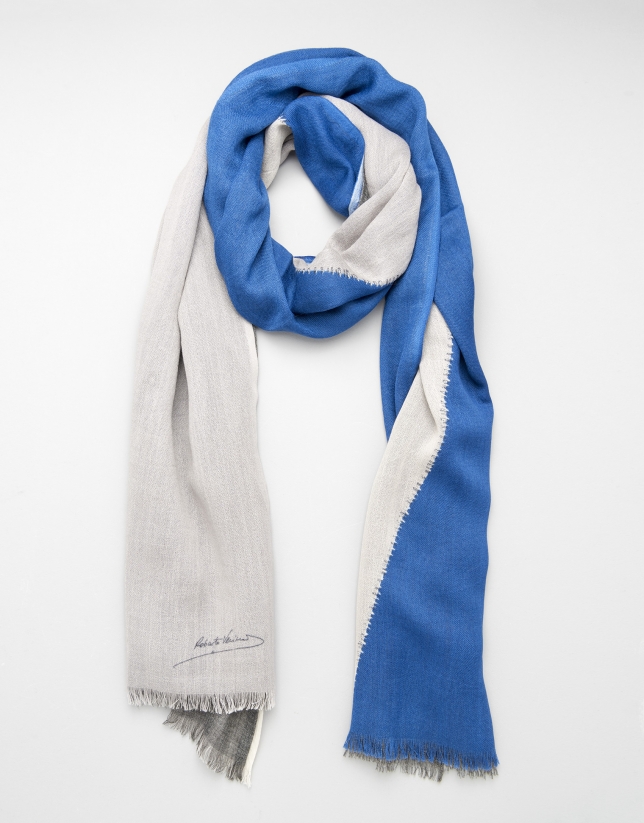 Blue geometric print wool scarf