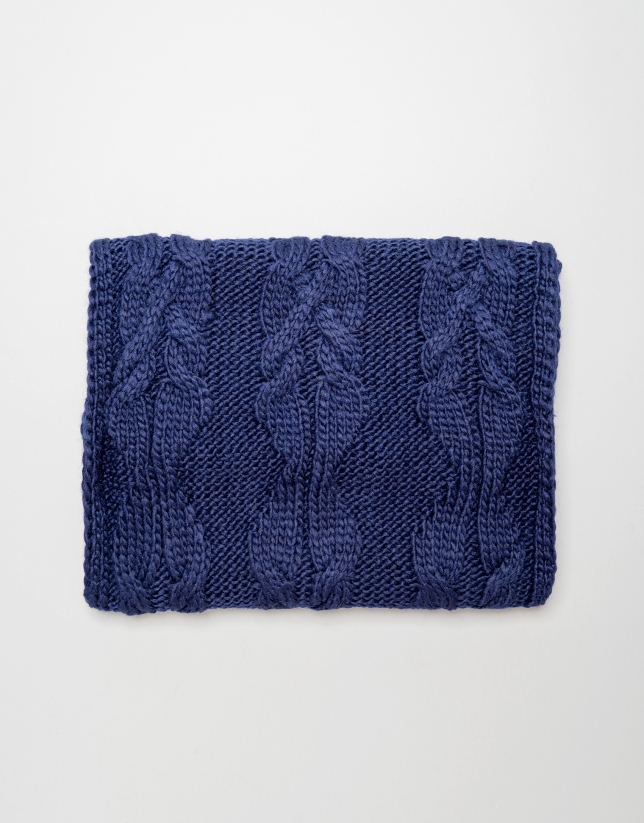 Blue wool tubular tubular scarf