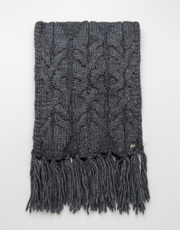 Grey wool scarf