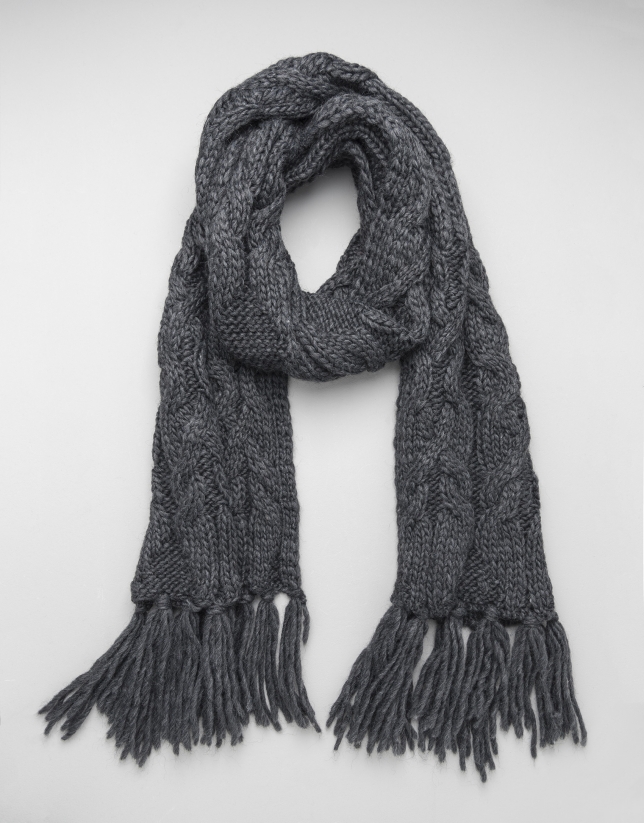 Grey wool scarf