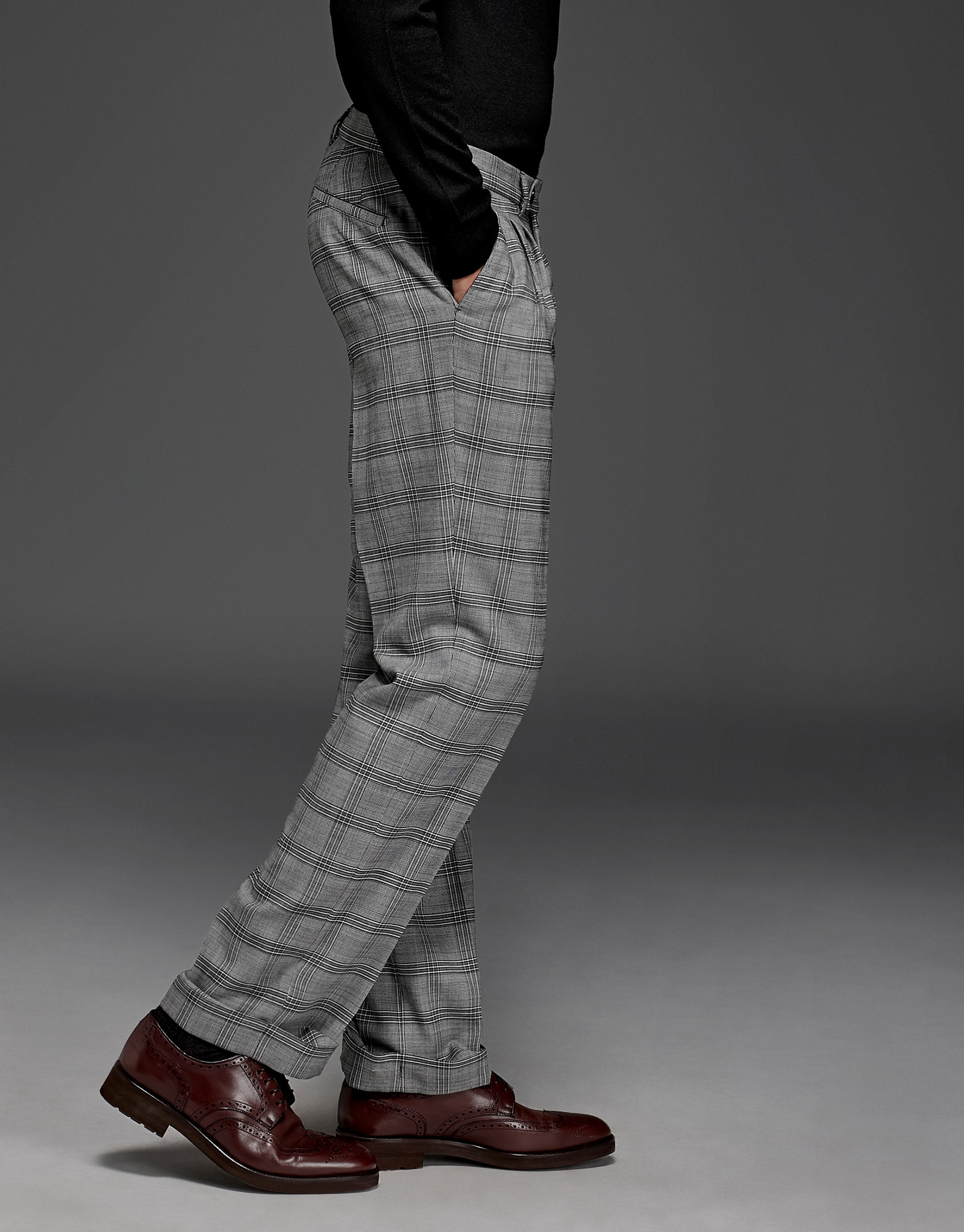 Gray glen plaid pants with darts Man AW2017 Roberto Verino