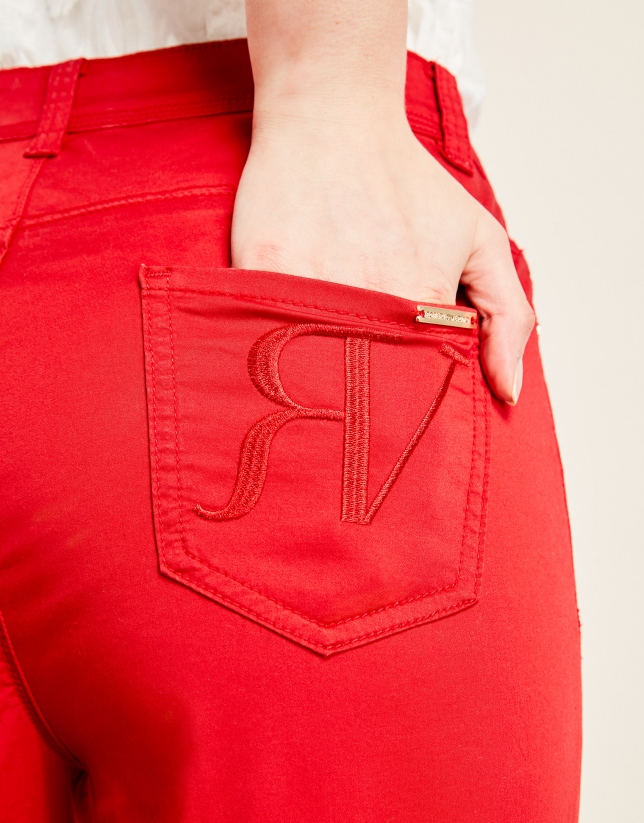 Red sport pants with five pockets