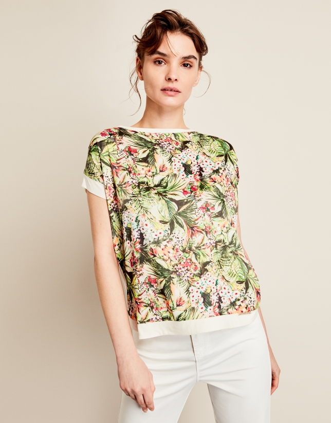 Loose, floral print t-shirt