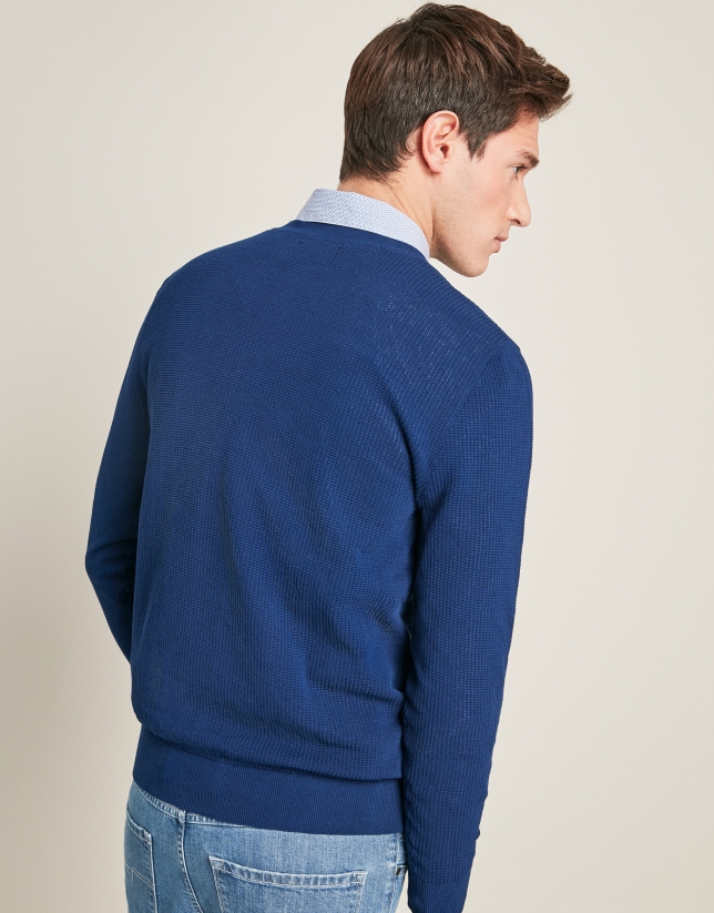 Blue structured sweater with round neck