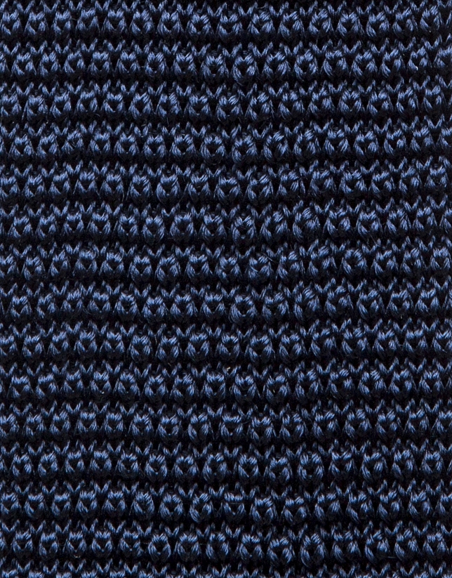Corbata de punto en color azul marino