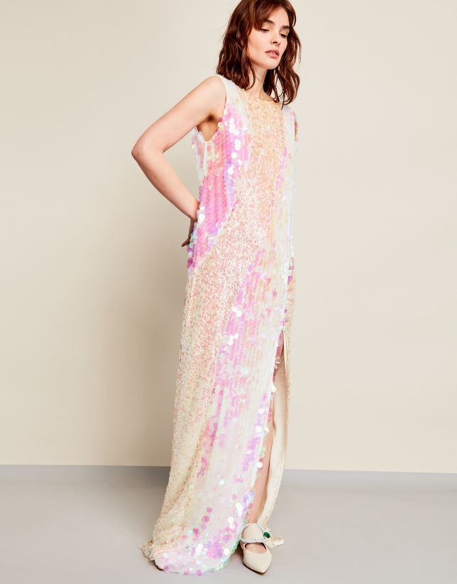 Long dress with pink sequins