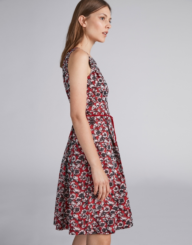 Burgundy midi dress with floral print