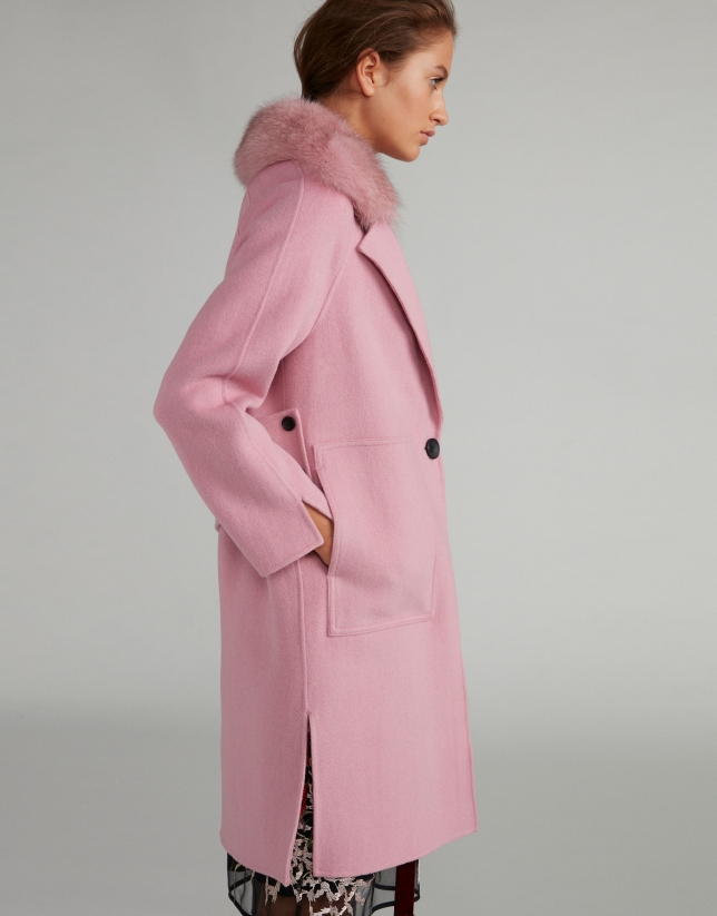 Pink cloth coat with fur collar