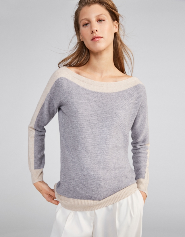 Silver two-color sweater with round neckline