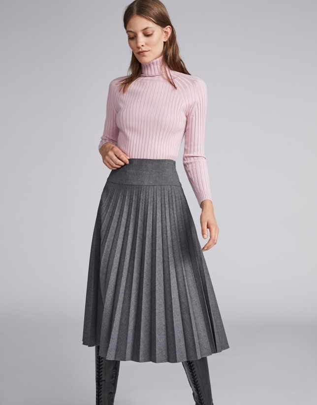 Pink ribbed sweater with turtle neck