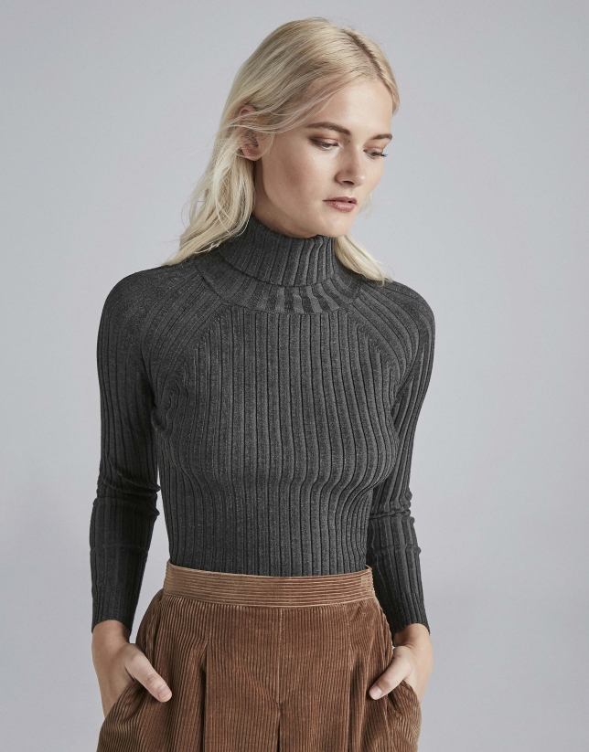 Marengo gray ribbed sweater with turtle neck
