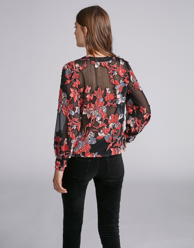 Flowing lace shirt with floral print