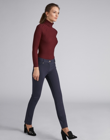 Navy blue pants with 5 pockets