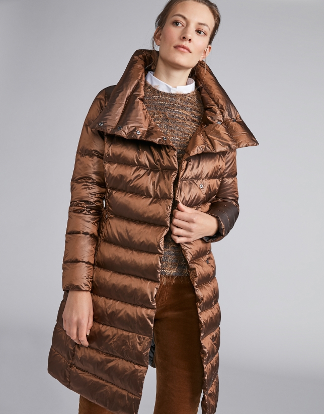 Coffee-colored long ski jacket with belt