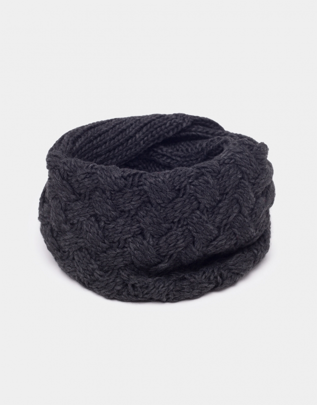Gray wool tubular scarf