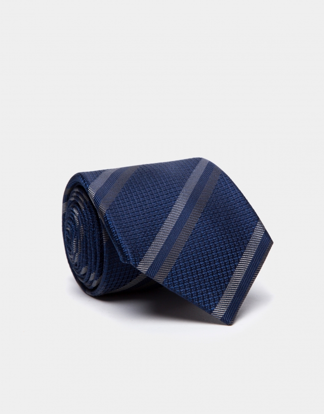 Corbata de seda azul marino y rayas en tonos crudo/visón oscuro