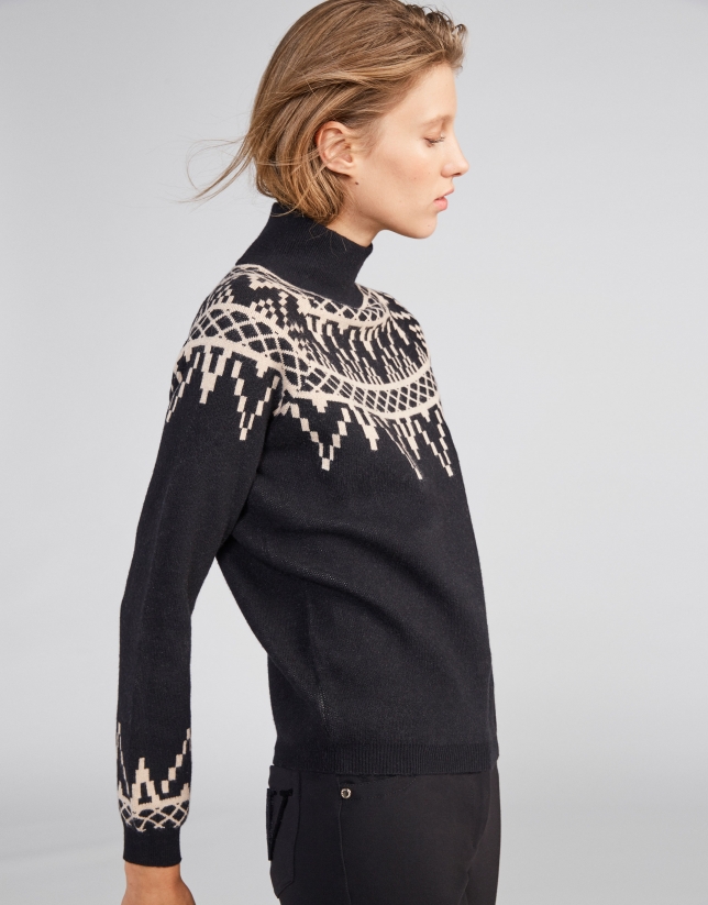 Black sweater with fretted print
