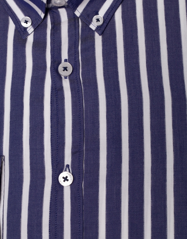 Blue/white wide striped sport shirt