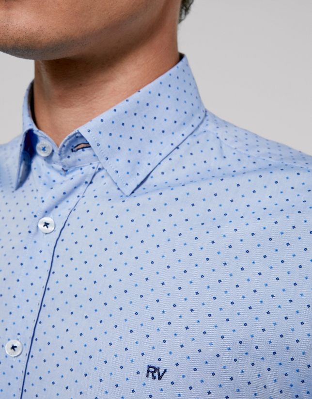 Camisa sport estampado geométrico tonos azules